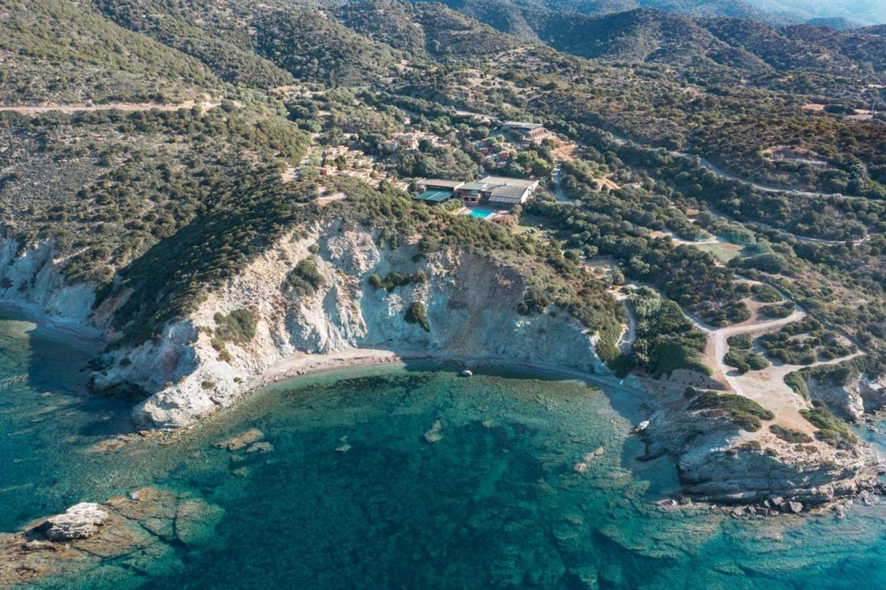 Eco Village Baia Delle Ginestre Теулада Екстериор снимка
