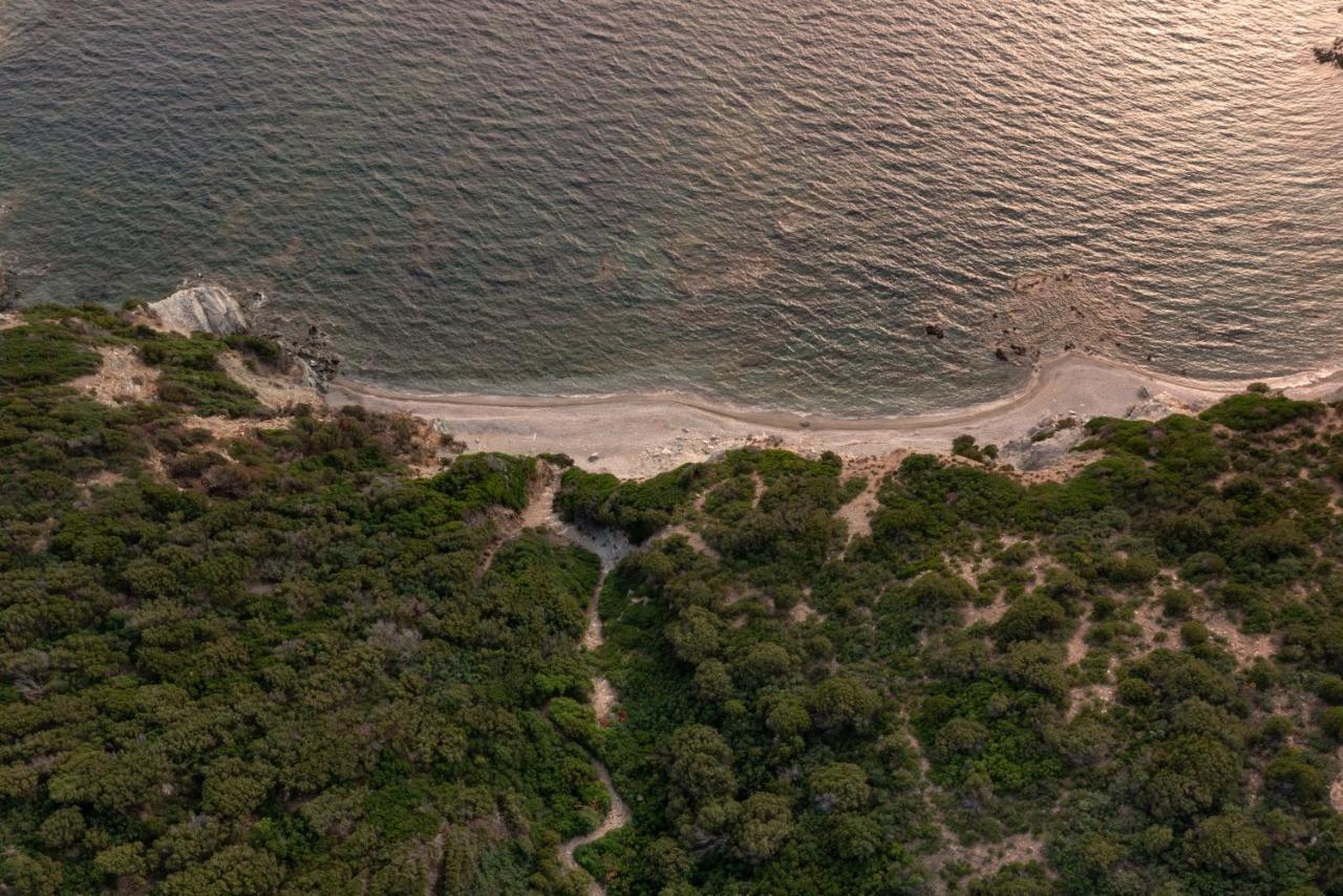 Eco Village Baia Delle Ginestre Теулада Екстериор снимка